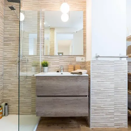 Lovely ! Center With Parking Apartment Malaga